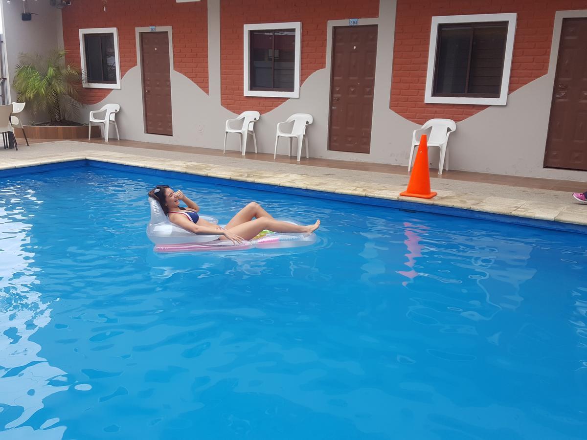 Hostal Las Velas Hotel มันตา ภายนอก รูปภาพ